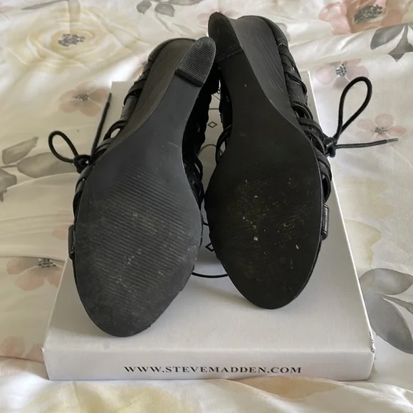 Nine West Wedges - Picture 4 of 4